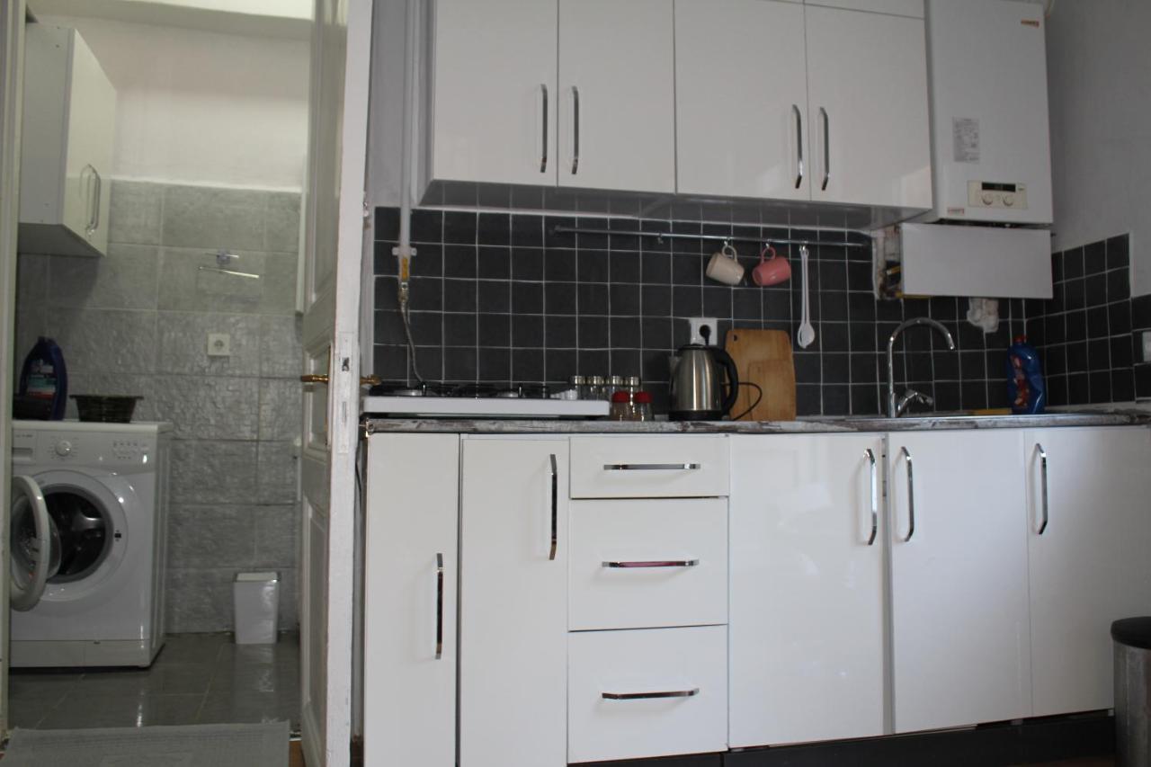 Апартаменти For Those Who Want To Be Close To Beyoglu Istiklal Street Стамбул Екстер'єр фото