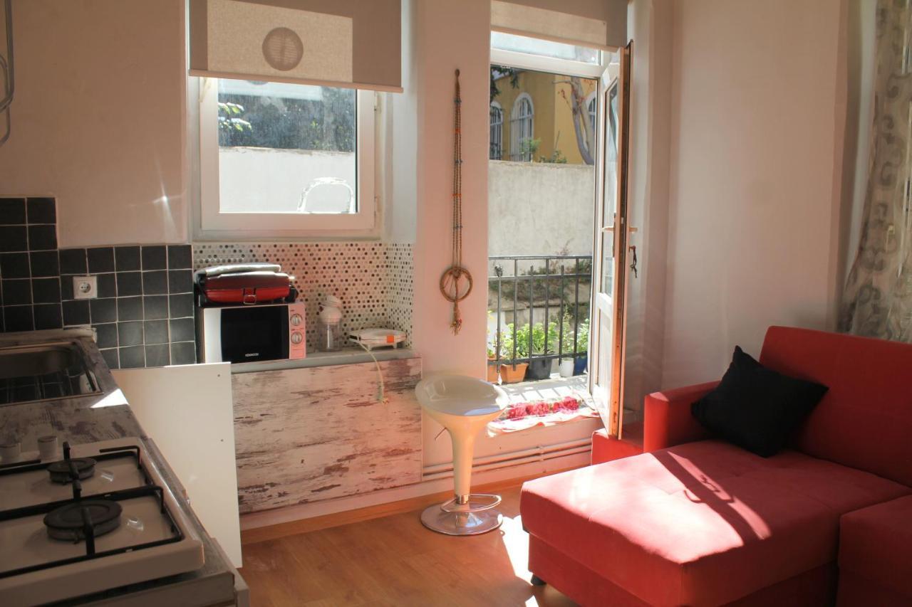 Апартаменти For Those Who Want To Be Close To Beyoglu Istiklal Street Стамбул Екстер'єр фото